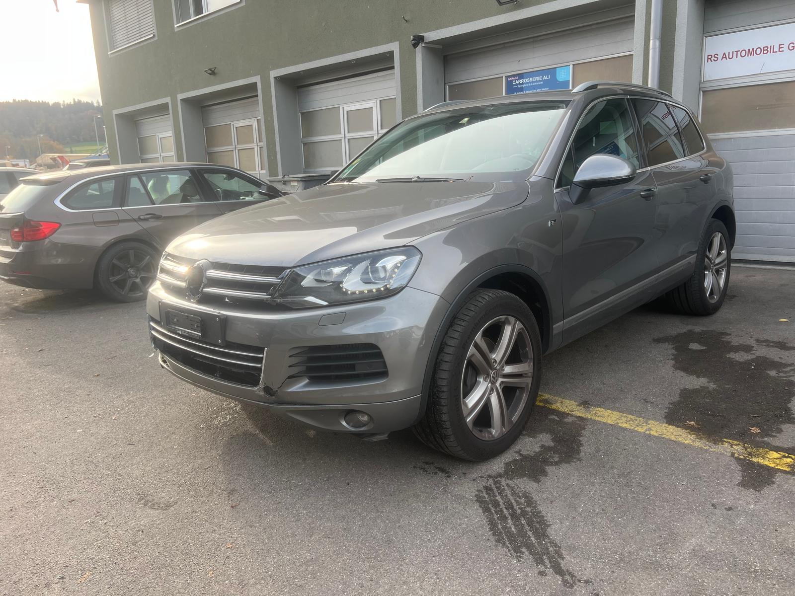 VW Touareg 3.0 TDI BlueMotion Technology Tiptronic-image-0