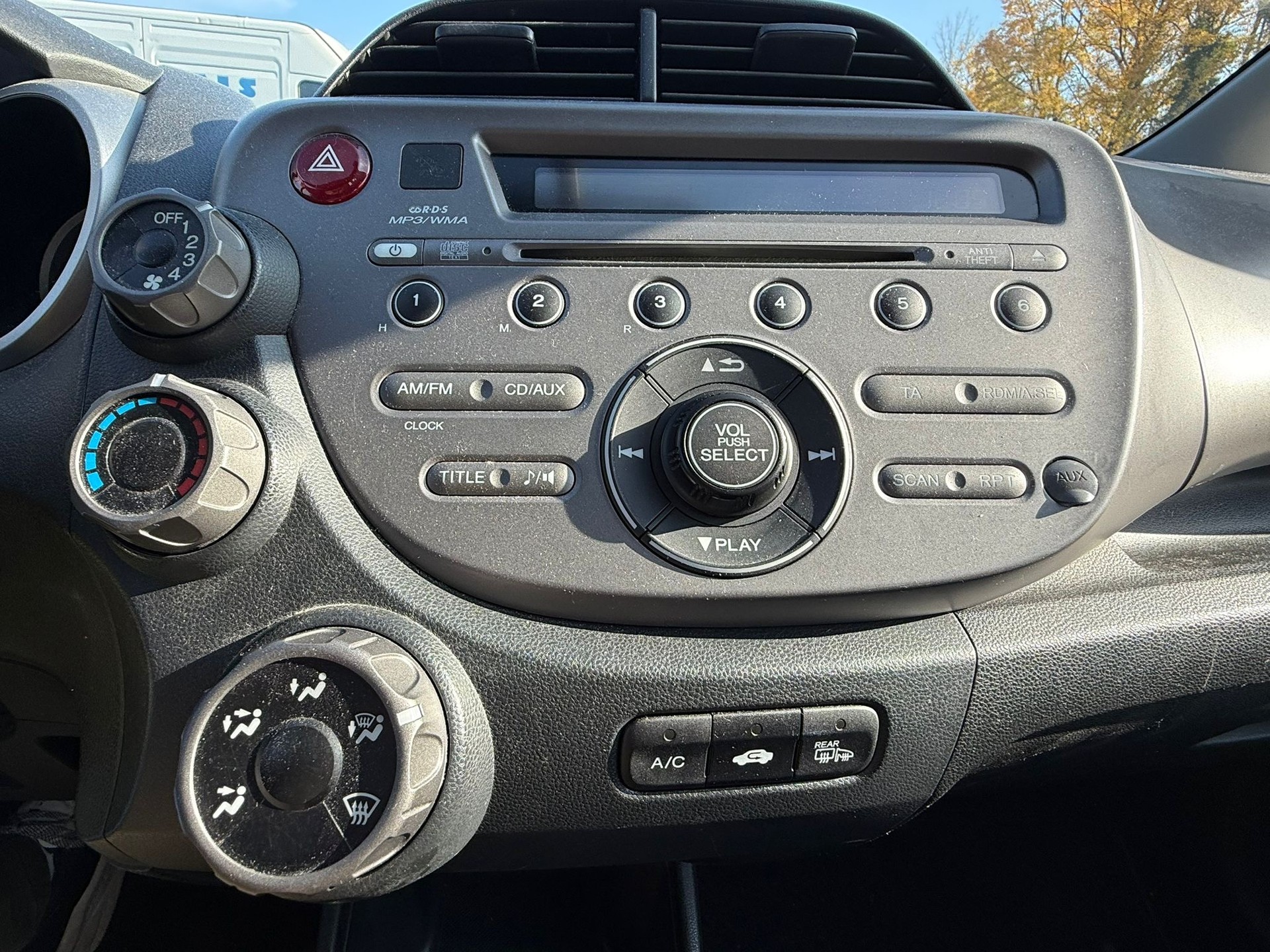 HONDA Jazz 1.2i Trend-image-9