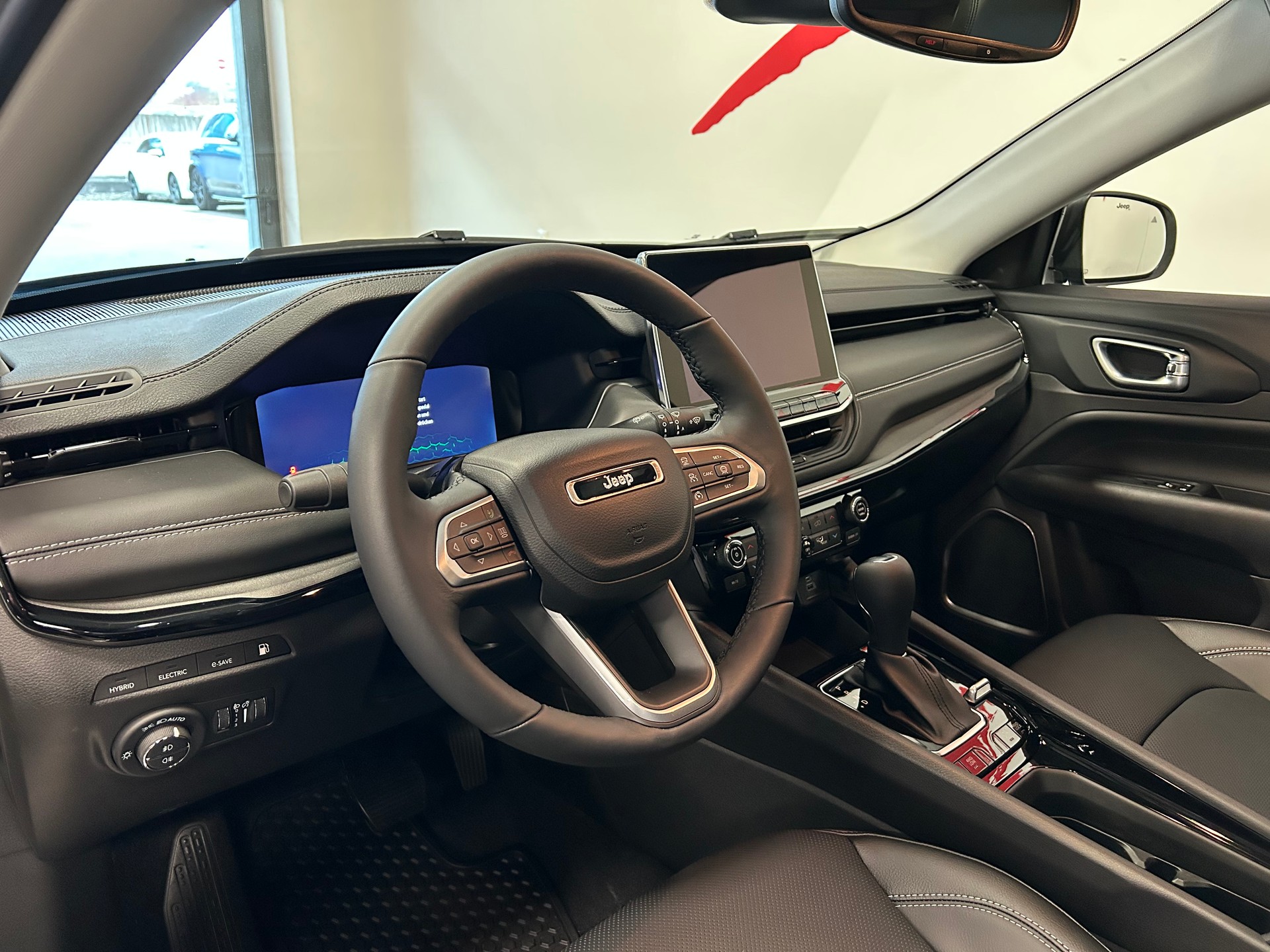 JEEP Compass 1.3 T PHEV Summit Sky AWD-image-12