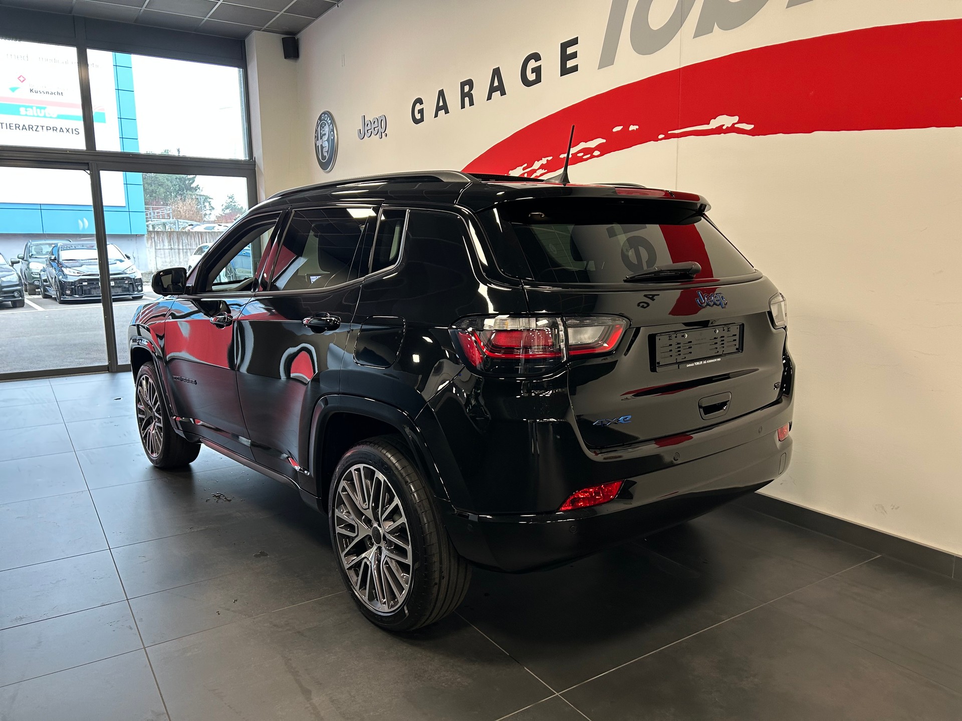 JEEP Compass 1.3 T PHEV Summit Sky AWD-image-18