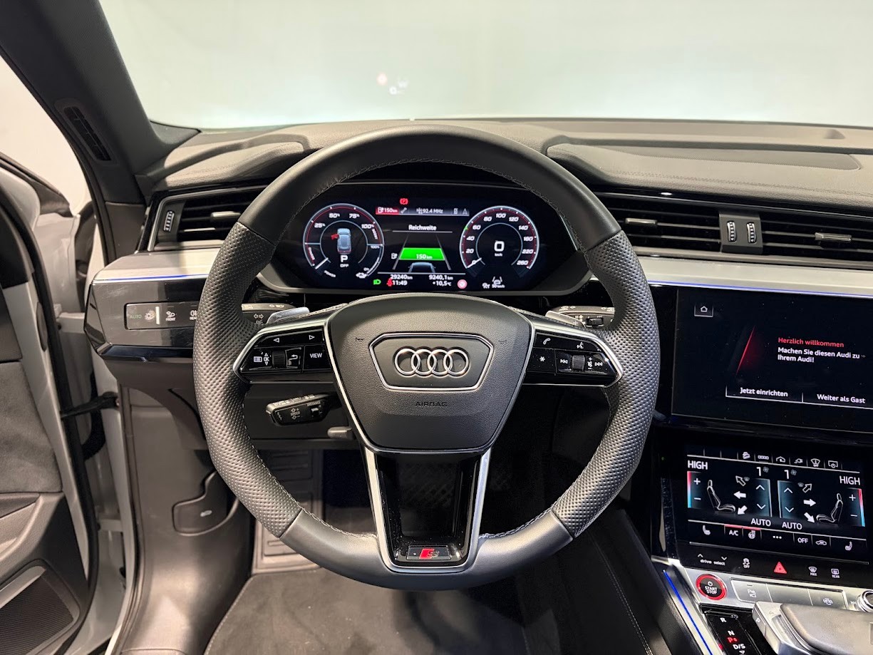 AUDI e-tron S quattro-image-6
