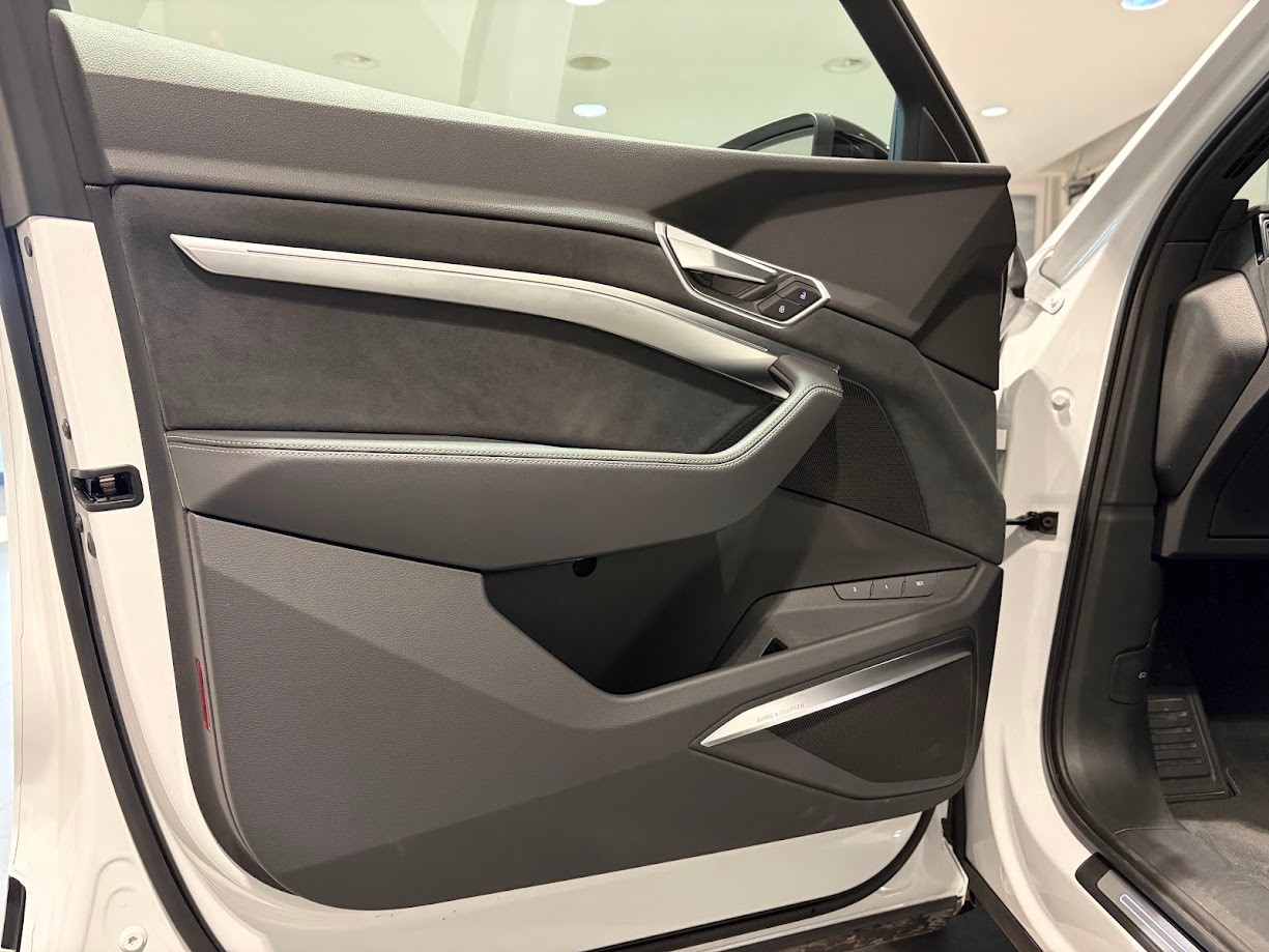 AUDI e-tron S quattro-image-2