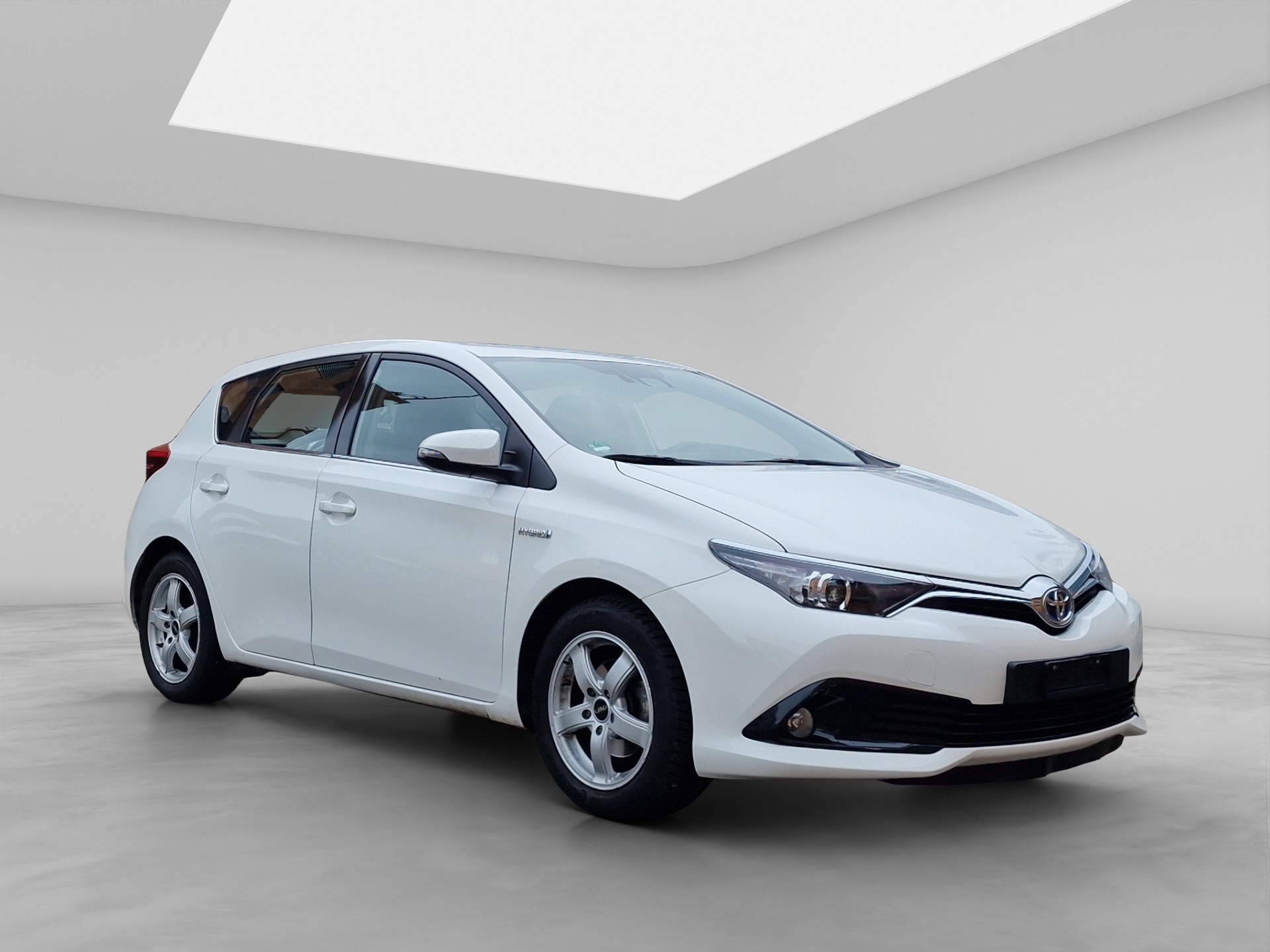 TOYOTA AURIS-image-7