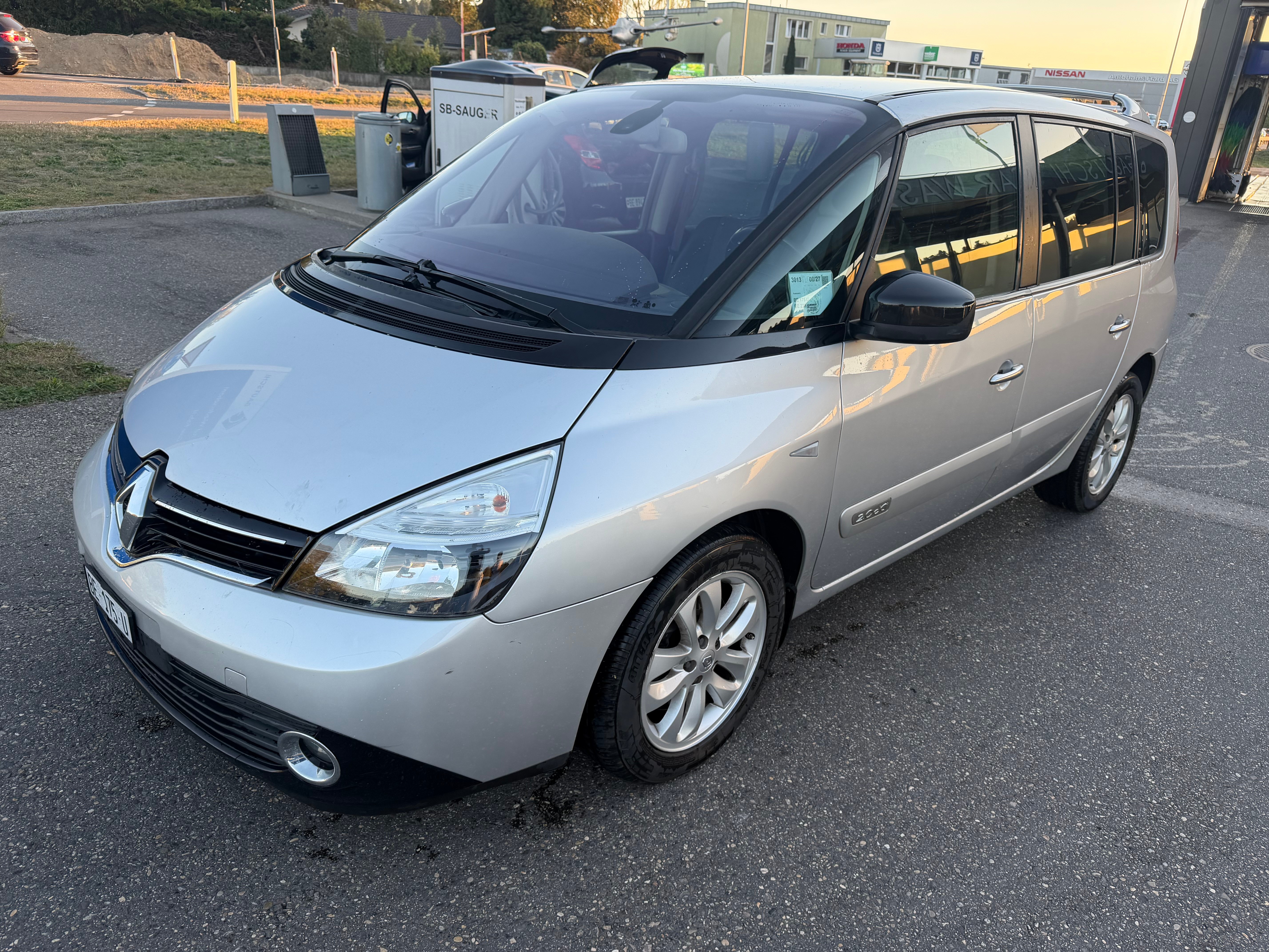 Car photo