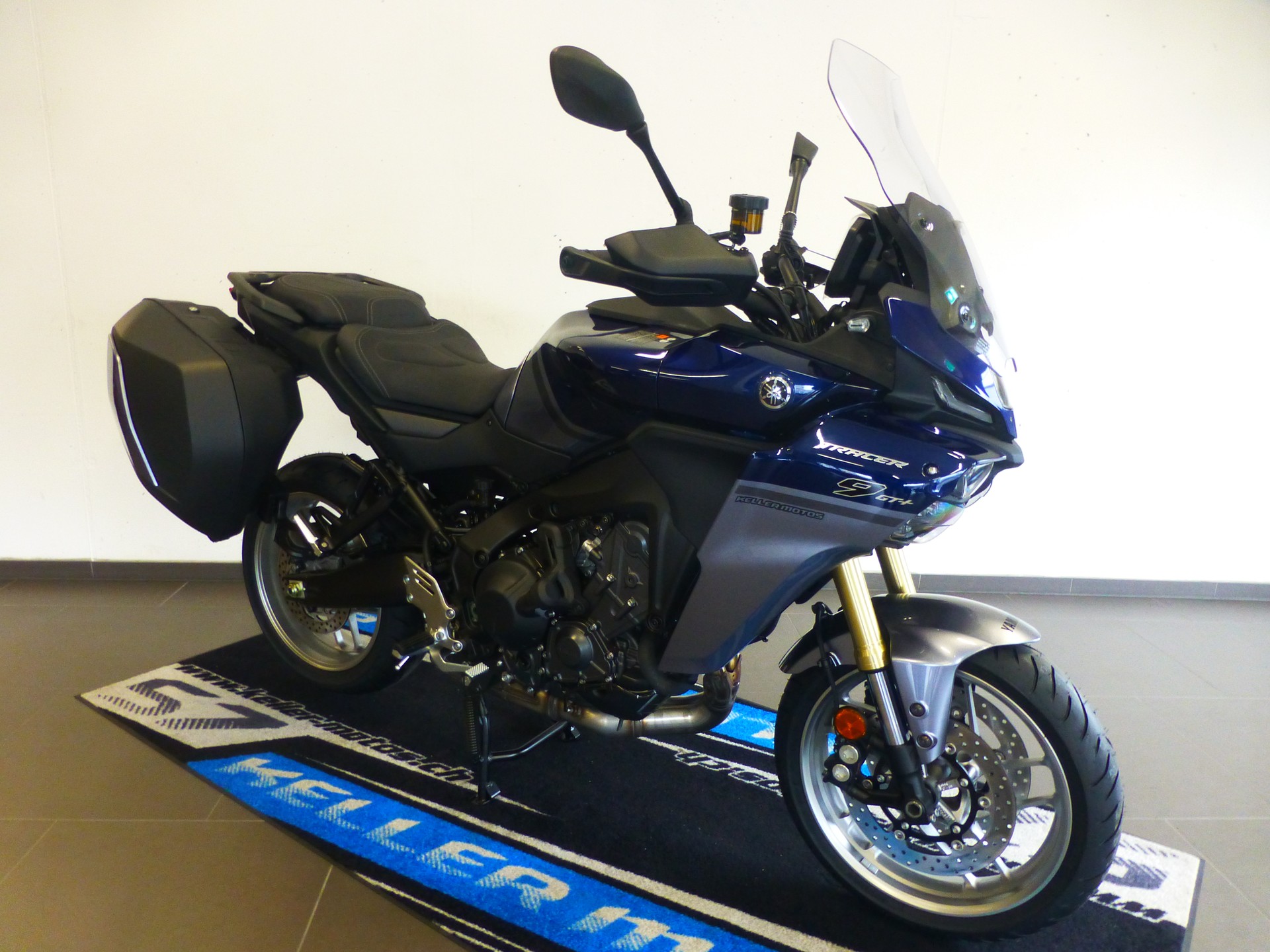 YAMAHA Tracer 9 GT+ Y-AMT-showroom-element-3