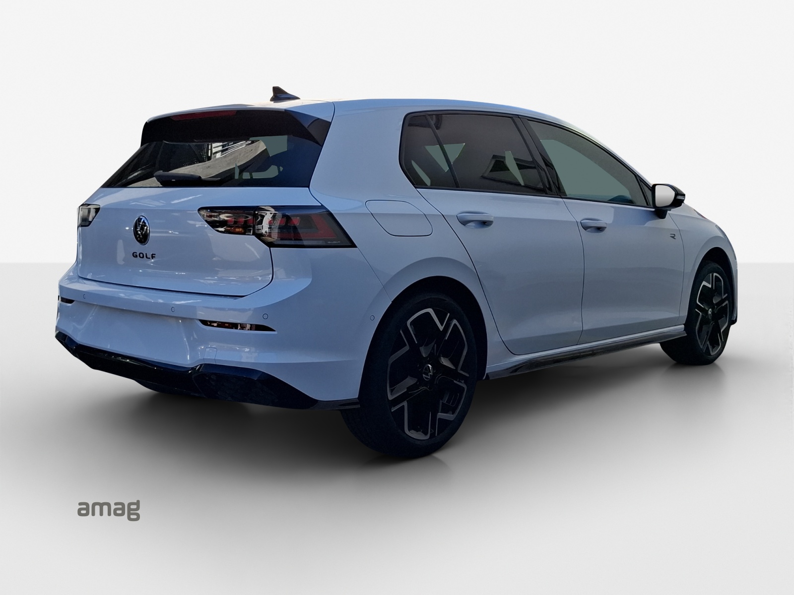VW Golf 1.5 e TSI mHEV R-Line DSG-image-4
