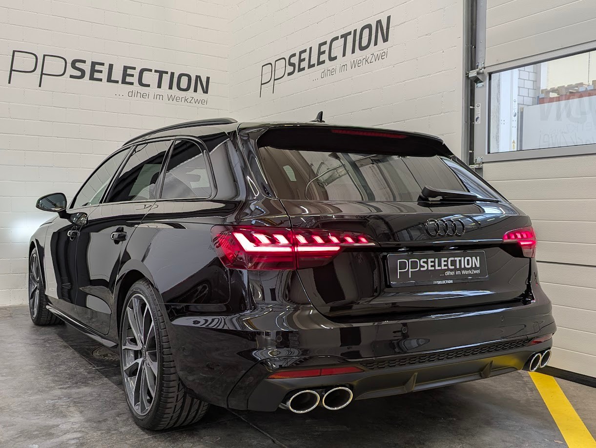 AUDI S4 Avant 3.0 V6 TDI quattro T-Tronic*ALL-BLACK 12MT GAR MATRIX-LED NAVI PANO CAM ASSISTS LEDER UVM*-image-31