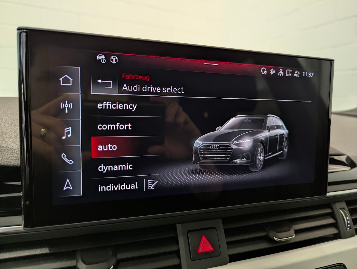 AUDI S4 Avant 3.0 V6 TDI quattro T-Tronic*ALL-BLACK 12MT GAR MATRIX-LED NAVI PANO CAM ASSISTS LEDER UVM*-image-16