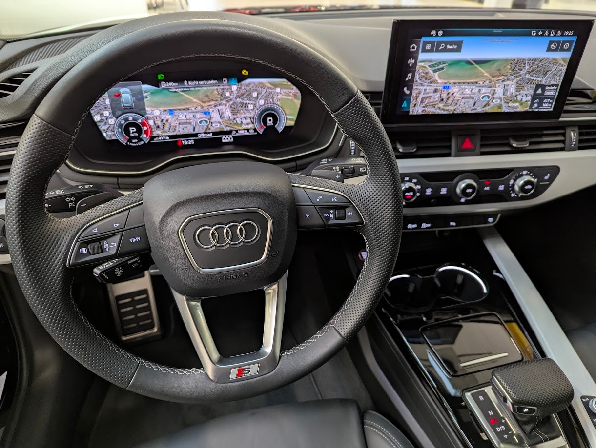 AUDI S4 Avant 3.0 V6 TDI quattro T-Tronic*ALL-BLACK 12MT GAR MATRIX-LED NAVI PANO CAM ASSISTS LEDER UVM*-image-5