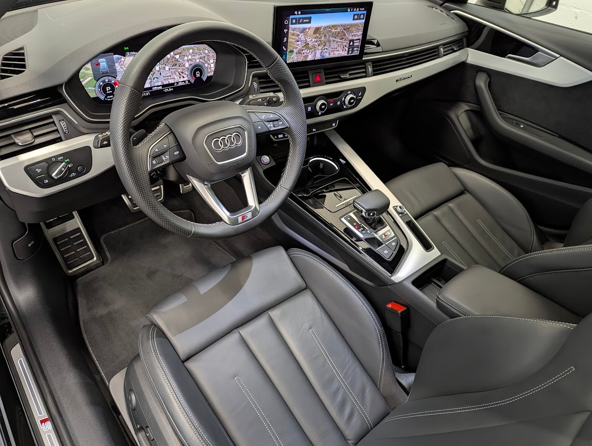 AUDI S4 Avant 3.0 V6 TDI quattro T-Tronic*ALL-BLACK 12MT GAR MATRIX-LED NAVI PANO CAM ASSISTS LEDER UVM*-image-4