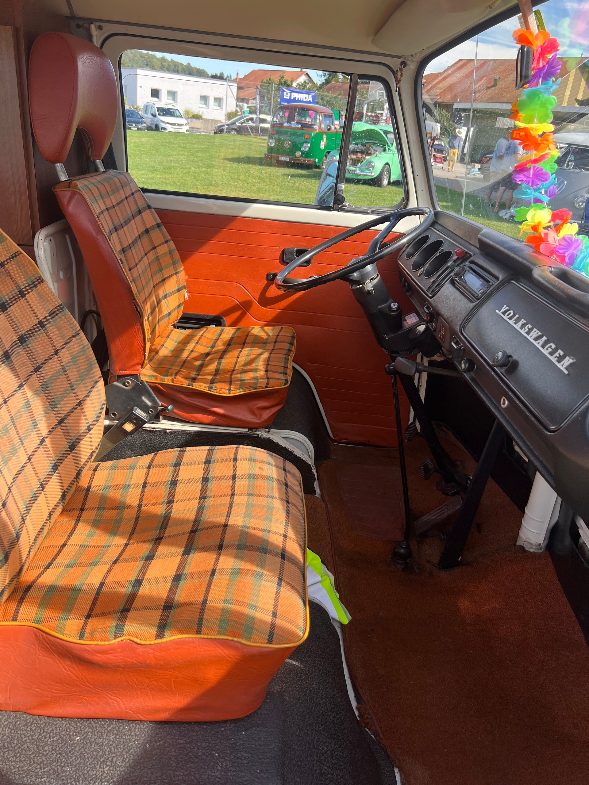 VW VW T2 B Westfalia 1975 Helsinki-image-4