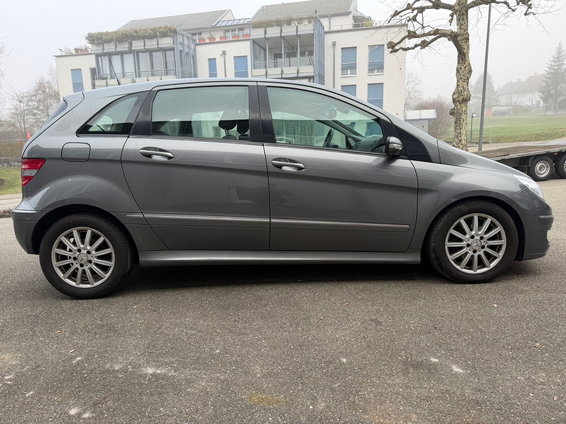 MERCEDES-BENZ B 180 CDI-image-13