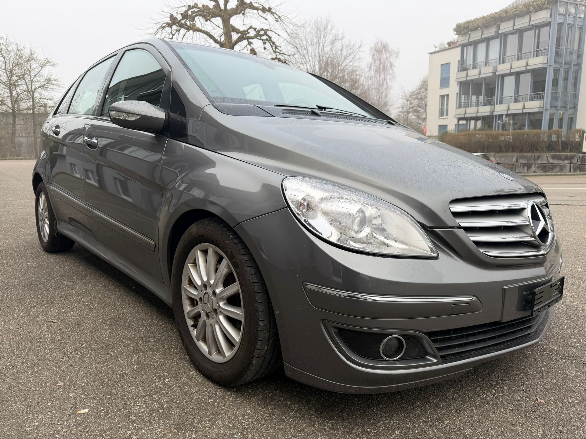 MERCEDES-BENZ B 180 CDI-image-2