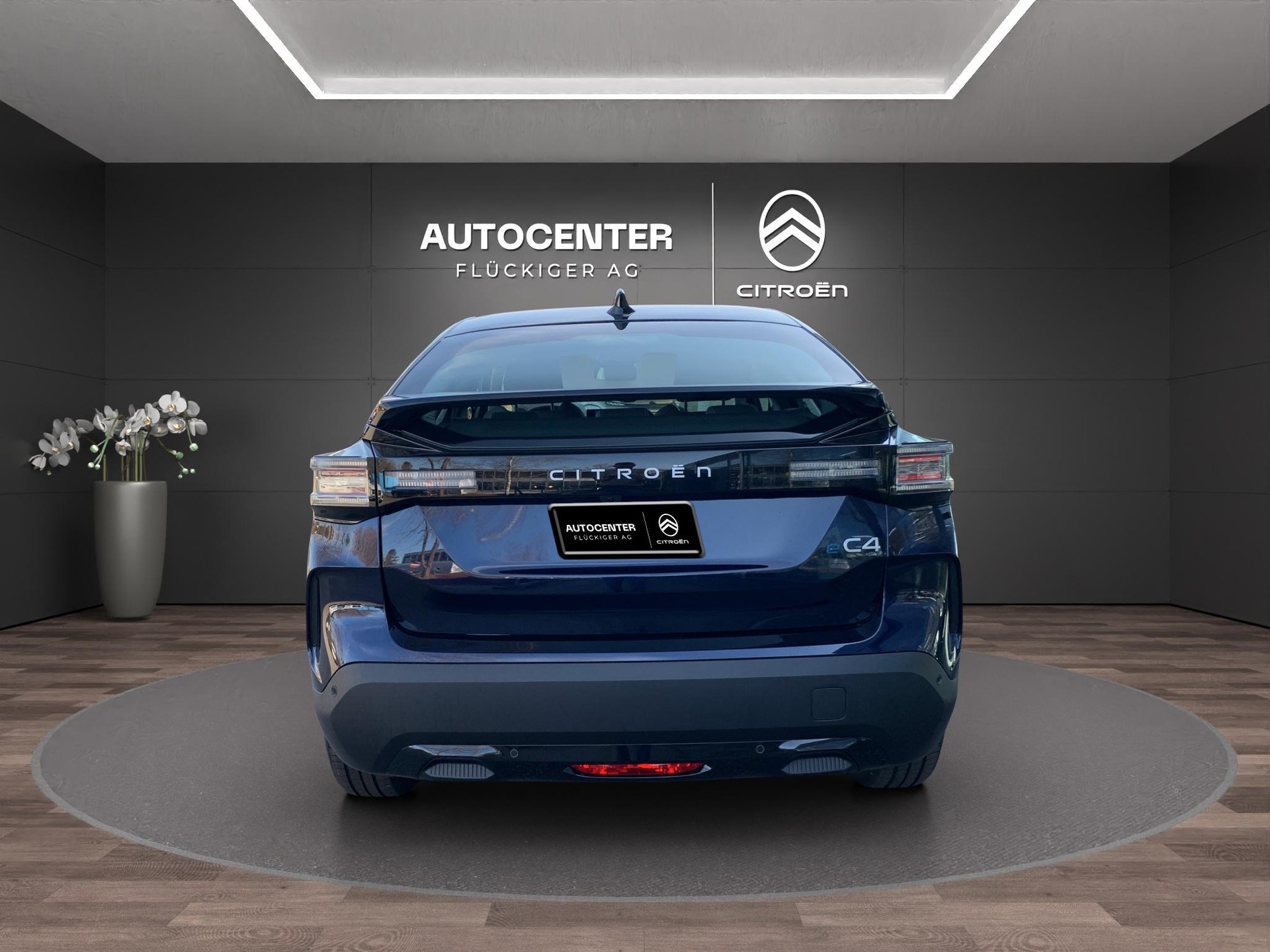 CITROEN e-C4 Plus-image-8