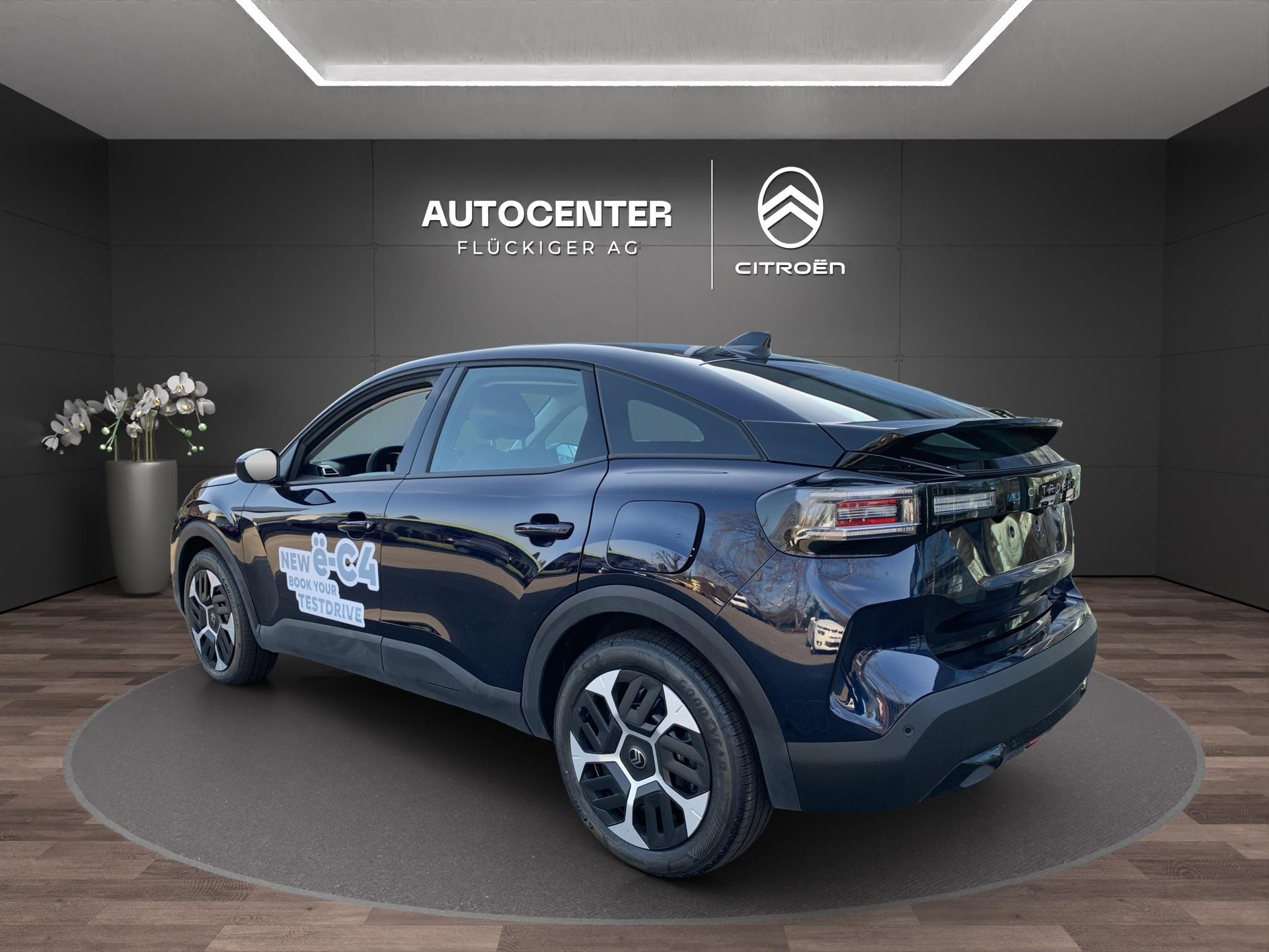 CITROEN e-C4 Plus-image-1
