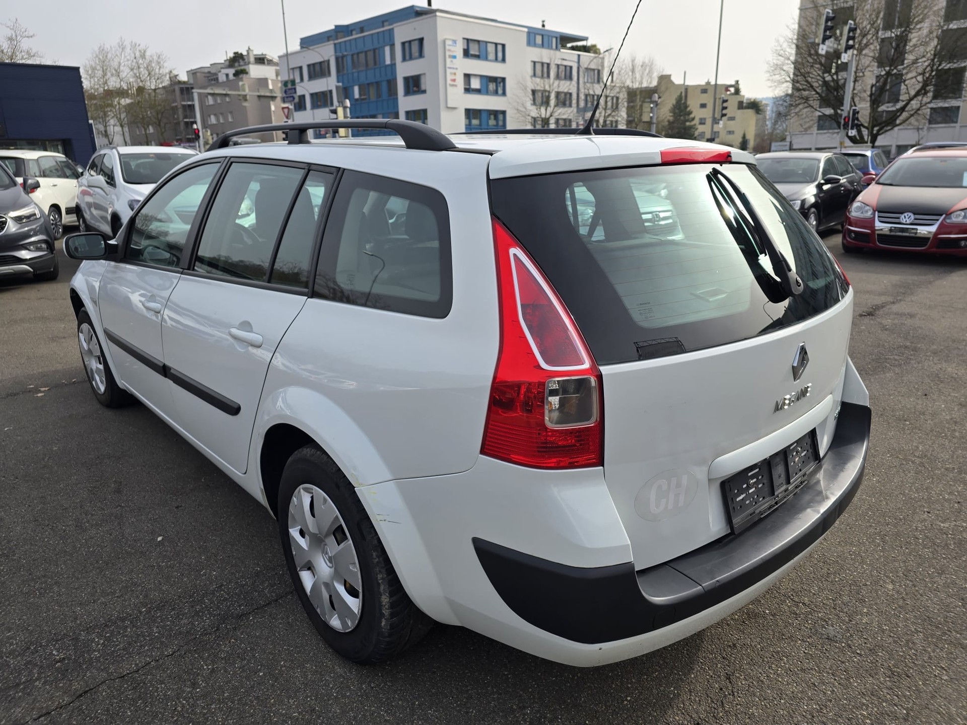 RENAULT Mégane Break 1.6 16V Business Automatic-image-4