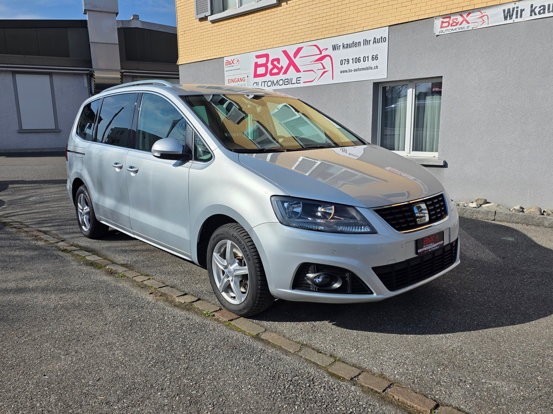 SEAT Alhambra 1.4 TSI DSG Style-image-2