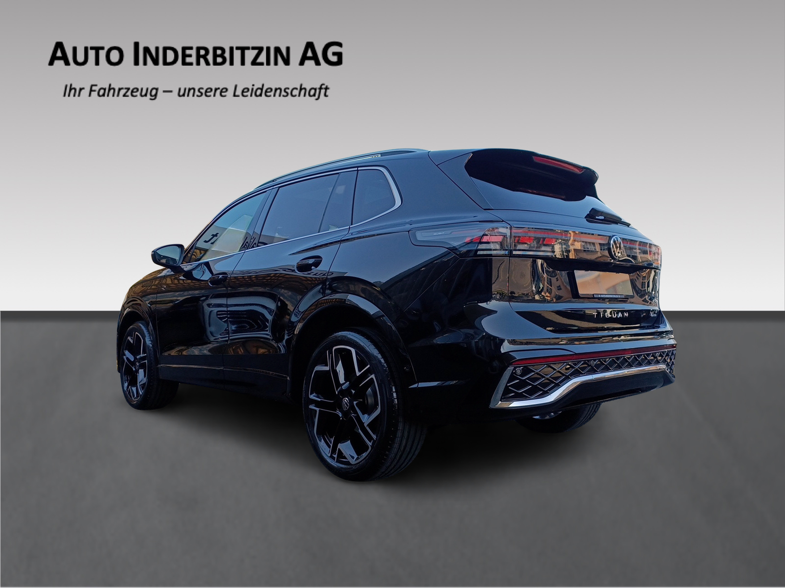 VW Tiguan 2.0 TSI DSG R-Line 4Motion-image-4