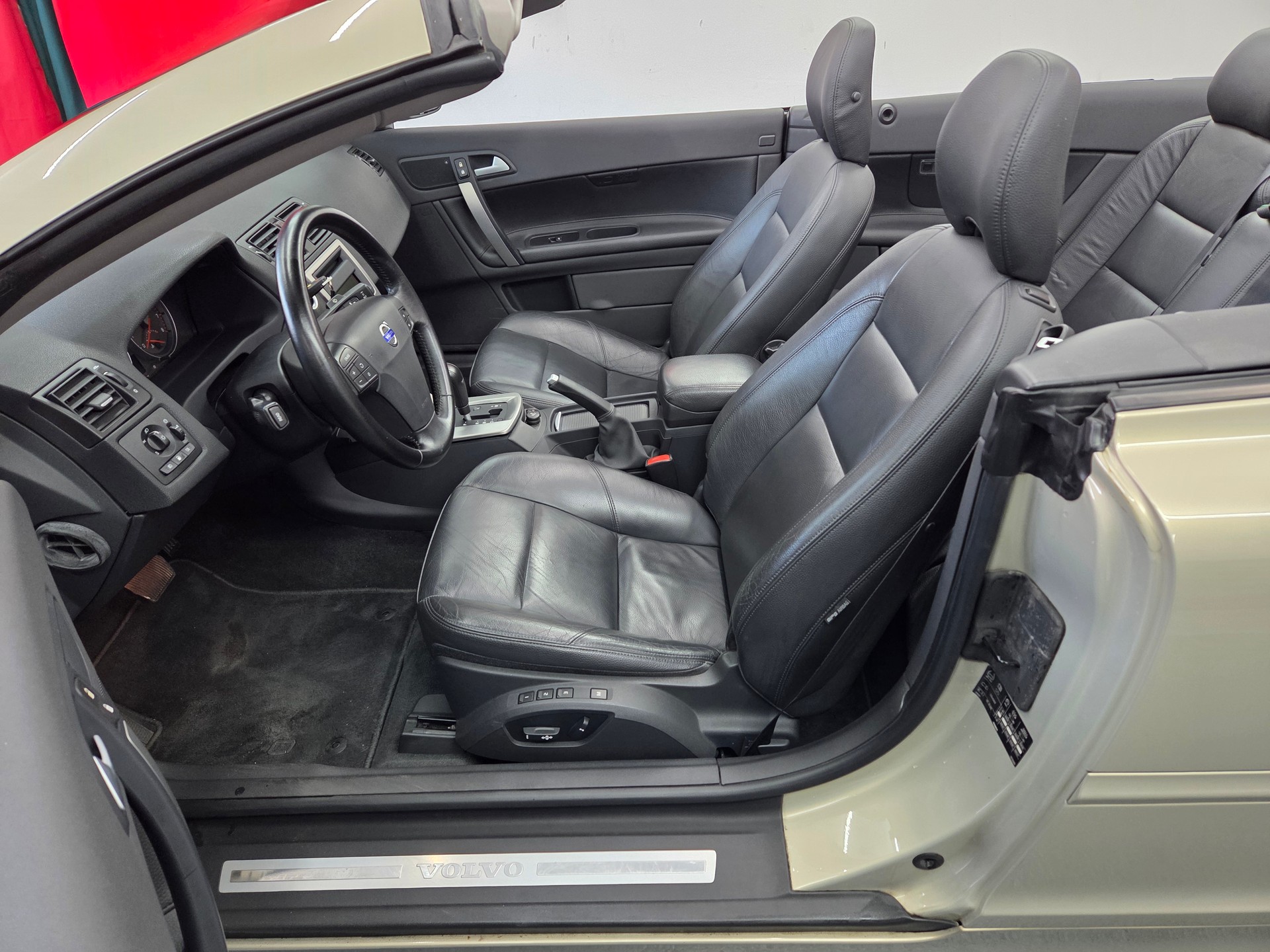 VOLVO C70 T5 Summum-image-12