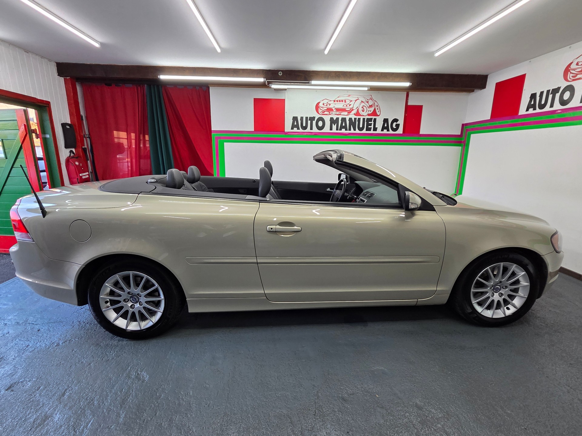 VOLVO C70 T5 Summum-image-5