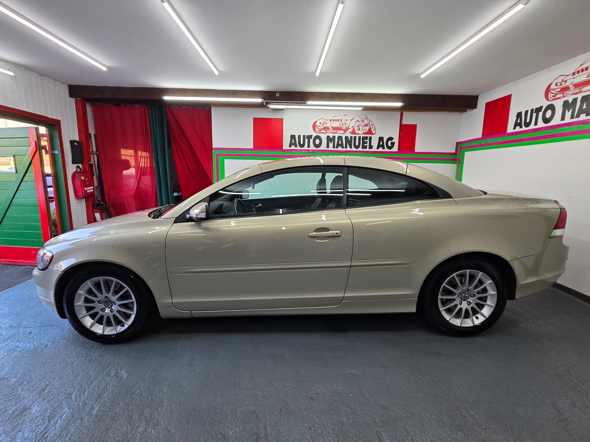 VOLVO C70 T5 Summum-image-3