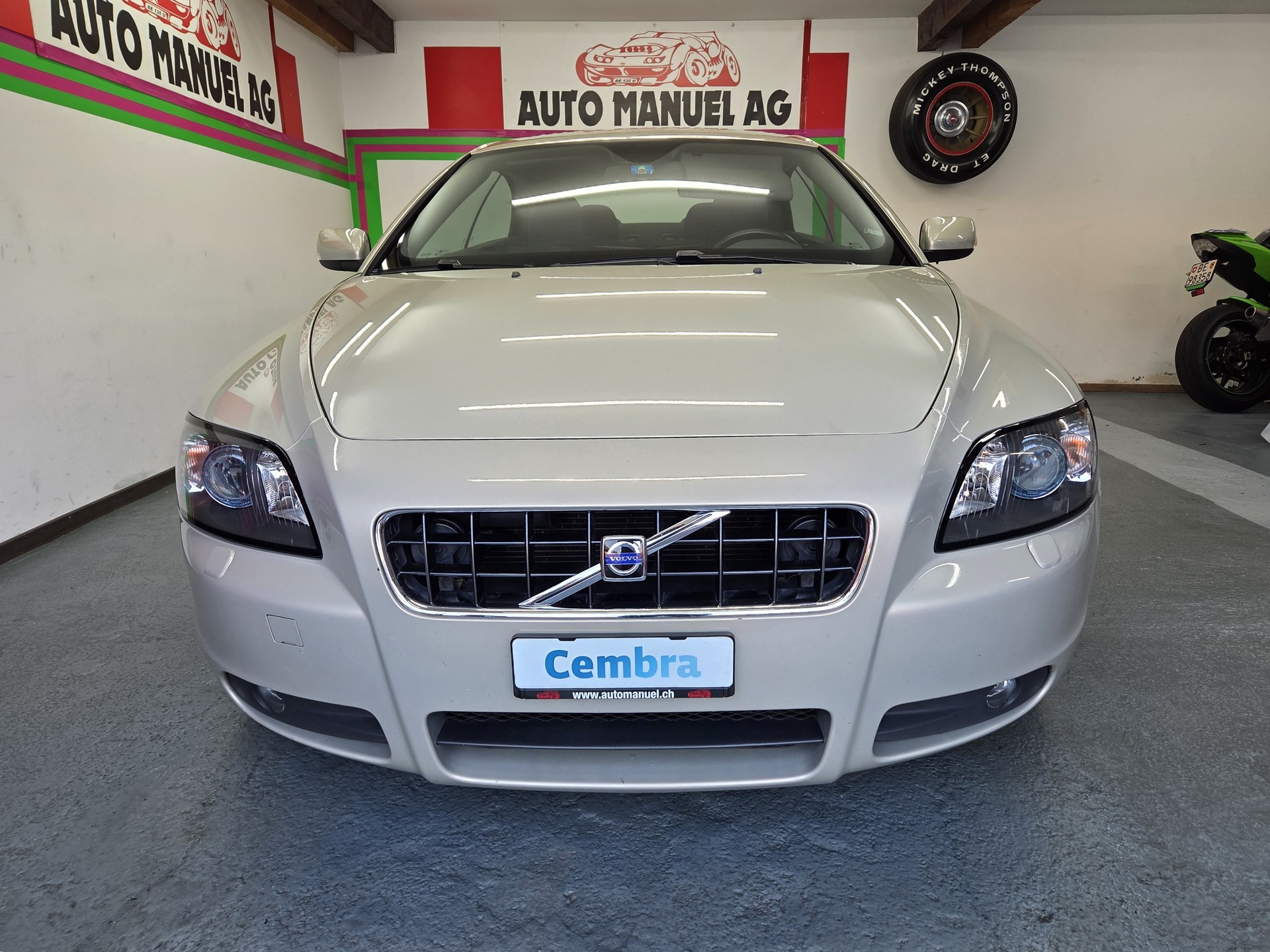 VOLVO C70 T5 Summum-image-0