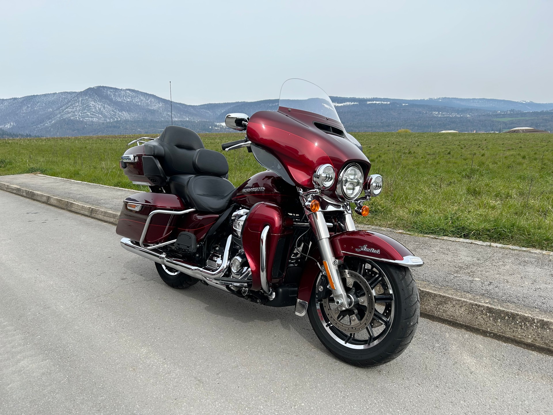HARLEY-DAVIDSON FLHTK Electra Glide Ultra Limited 107 ABS