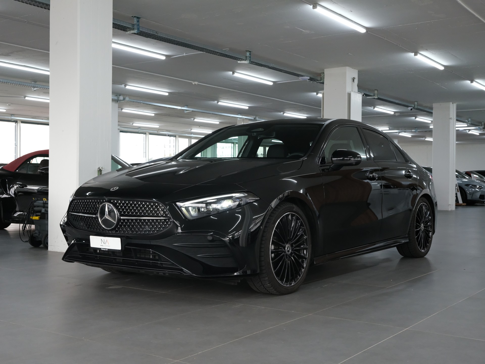 MERCEDES-BENZ A 200 7G-DCT AMG-LINE-image-6