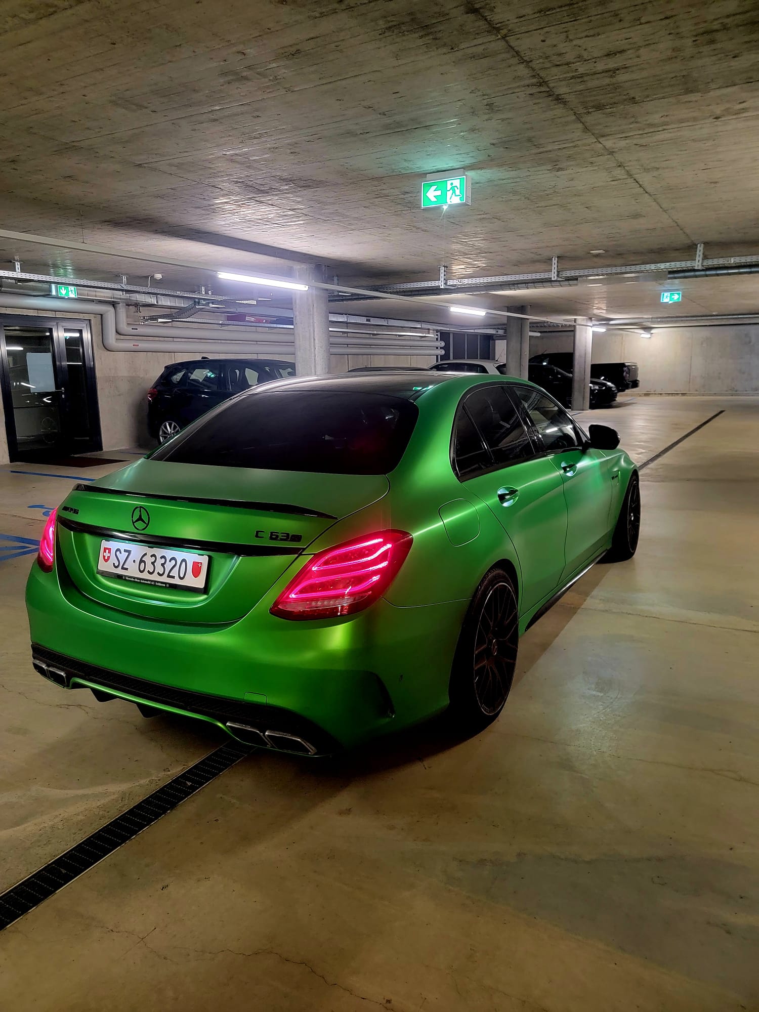 MERCEDES-BENZ C 63 S AMG Speedshift-image-6