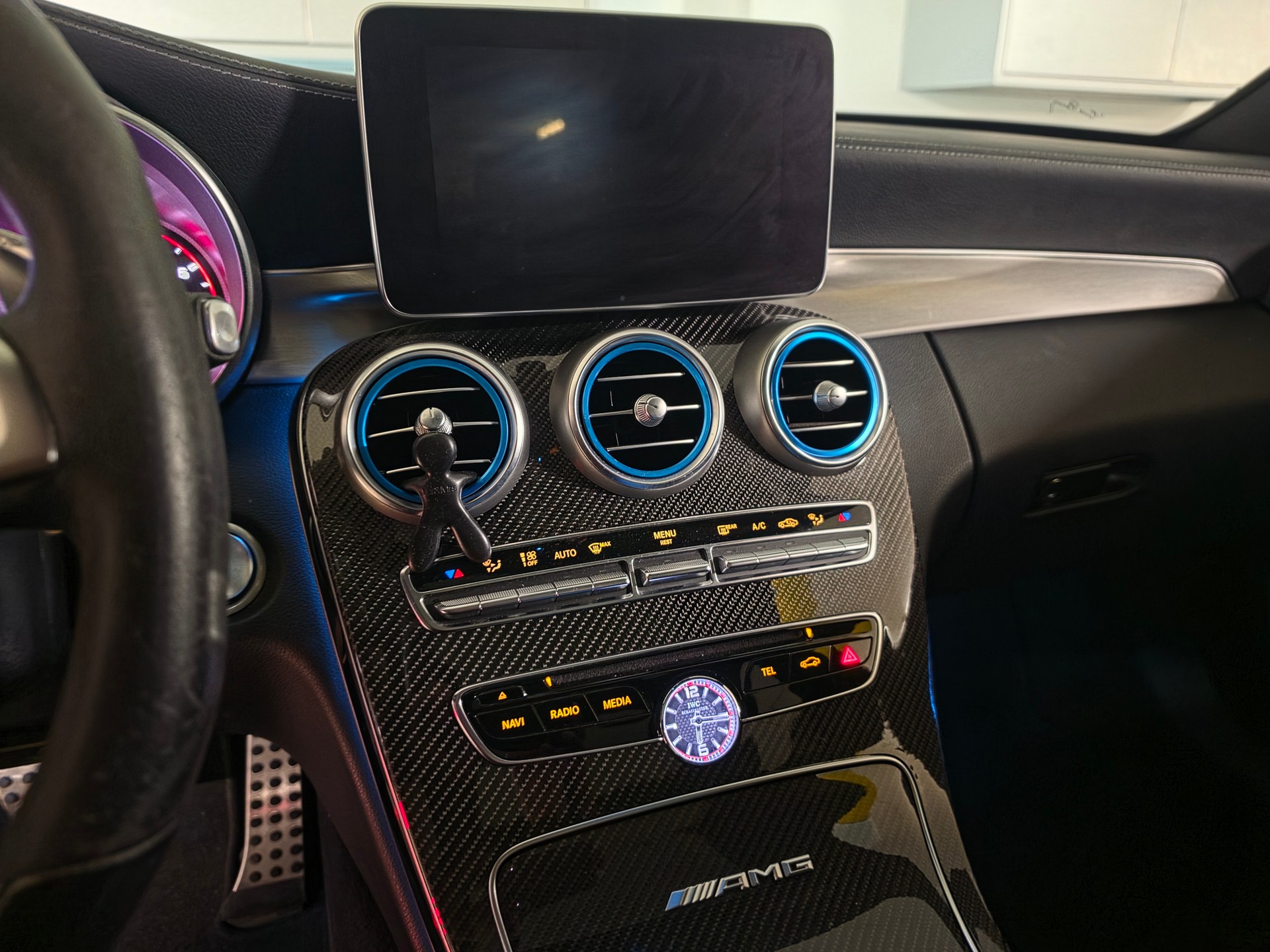 MERCEDES-BENZ C 63 S AMG Speedshift-image-4