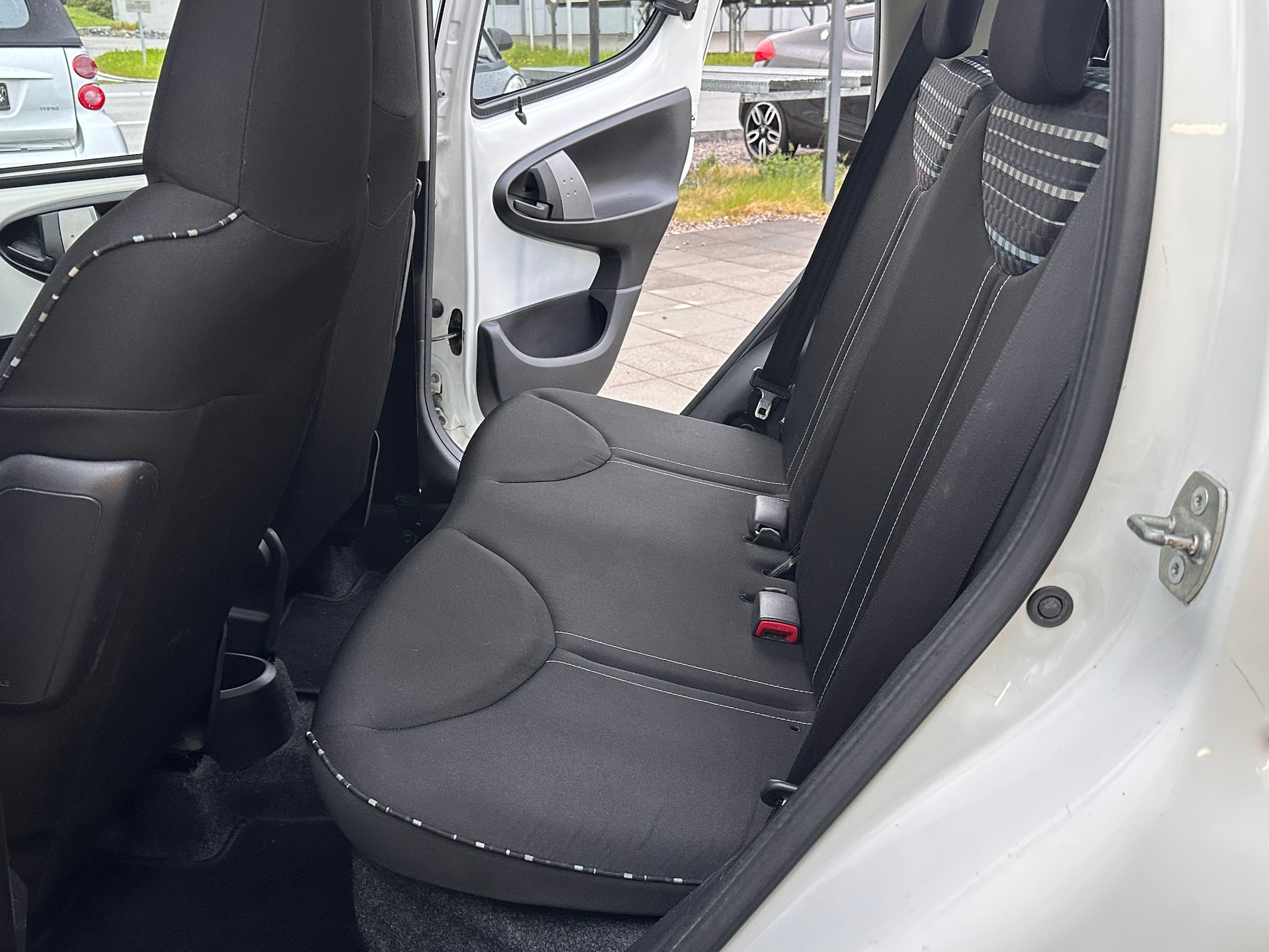 CITROEN C1 1.0i Séduction EGS-image-5