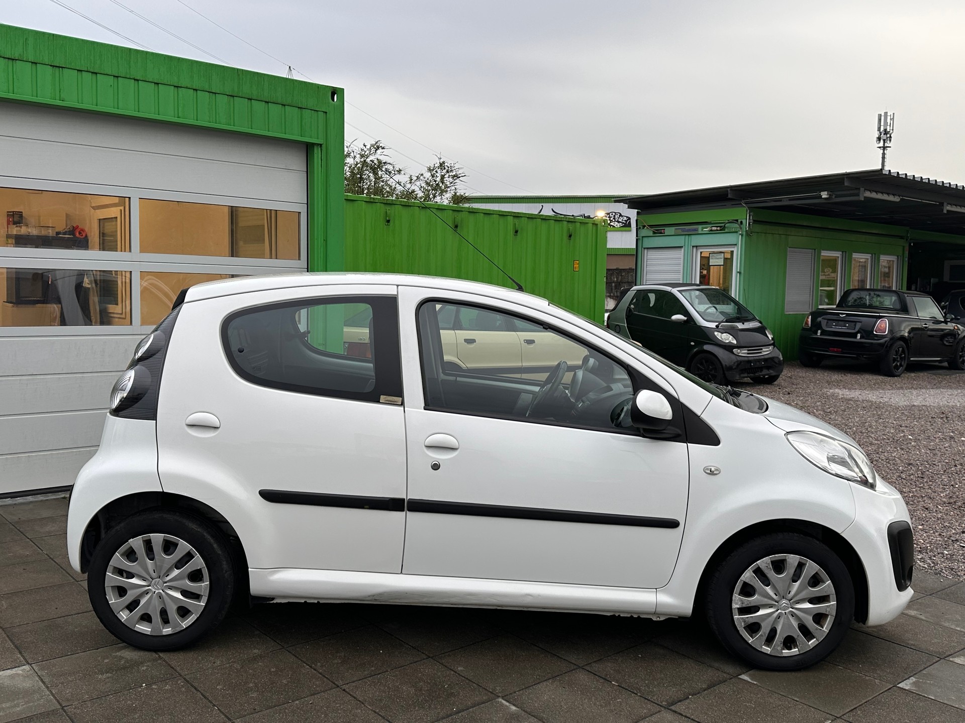 CITROEN C1 1.0i Séduction EGS-image-10