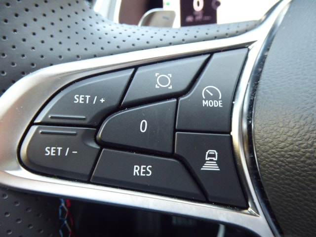 RENAULT Captur 1.3 TCe Esprit Alpine EDC-image-11