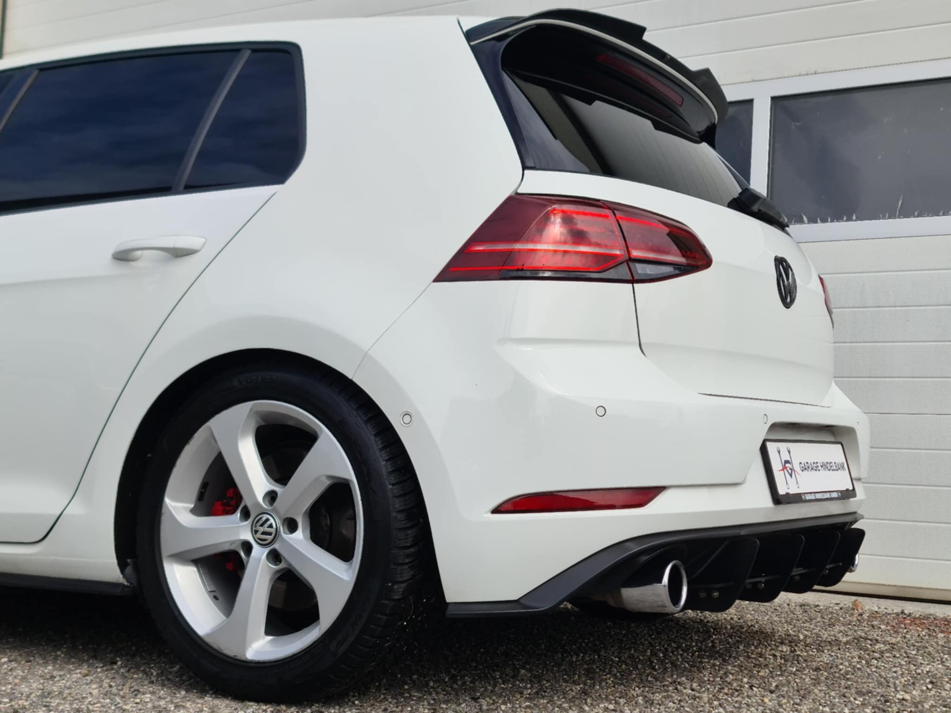 VW Golf 2.0 TSI GTI DSG-image-6