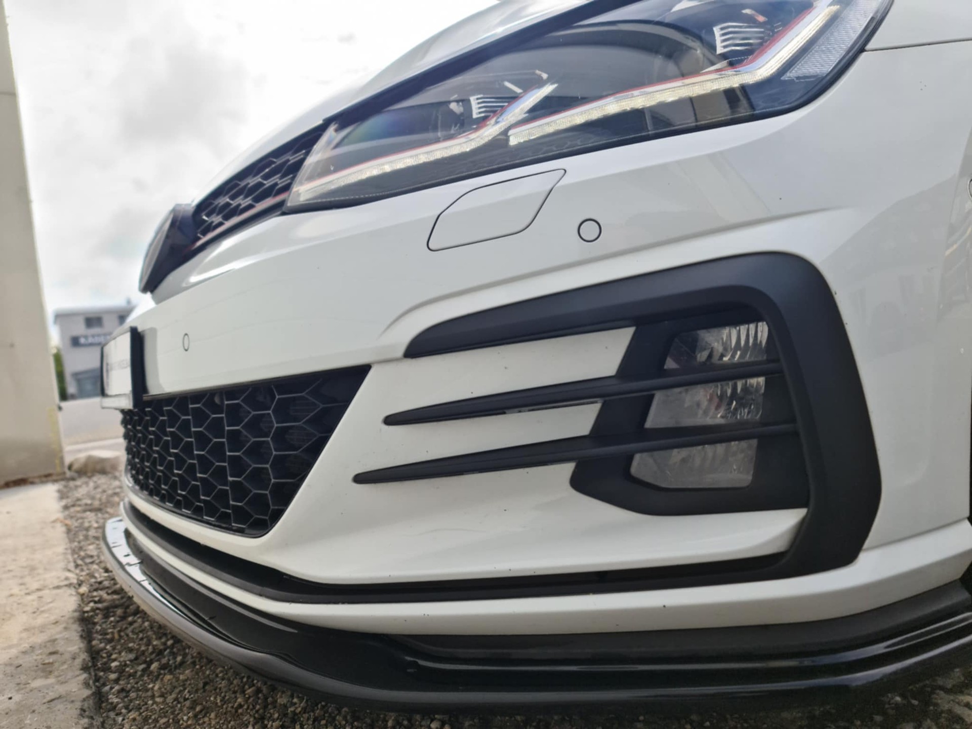 VW Golf 2.0 TSI GTI DSG-image-2