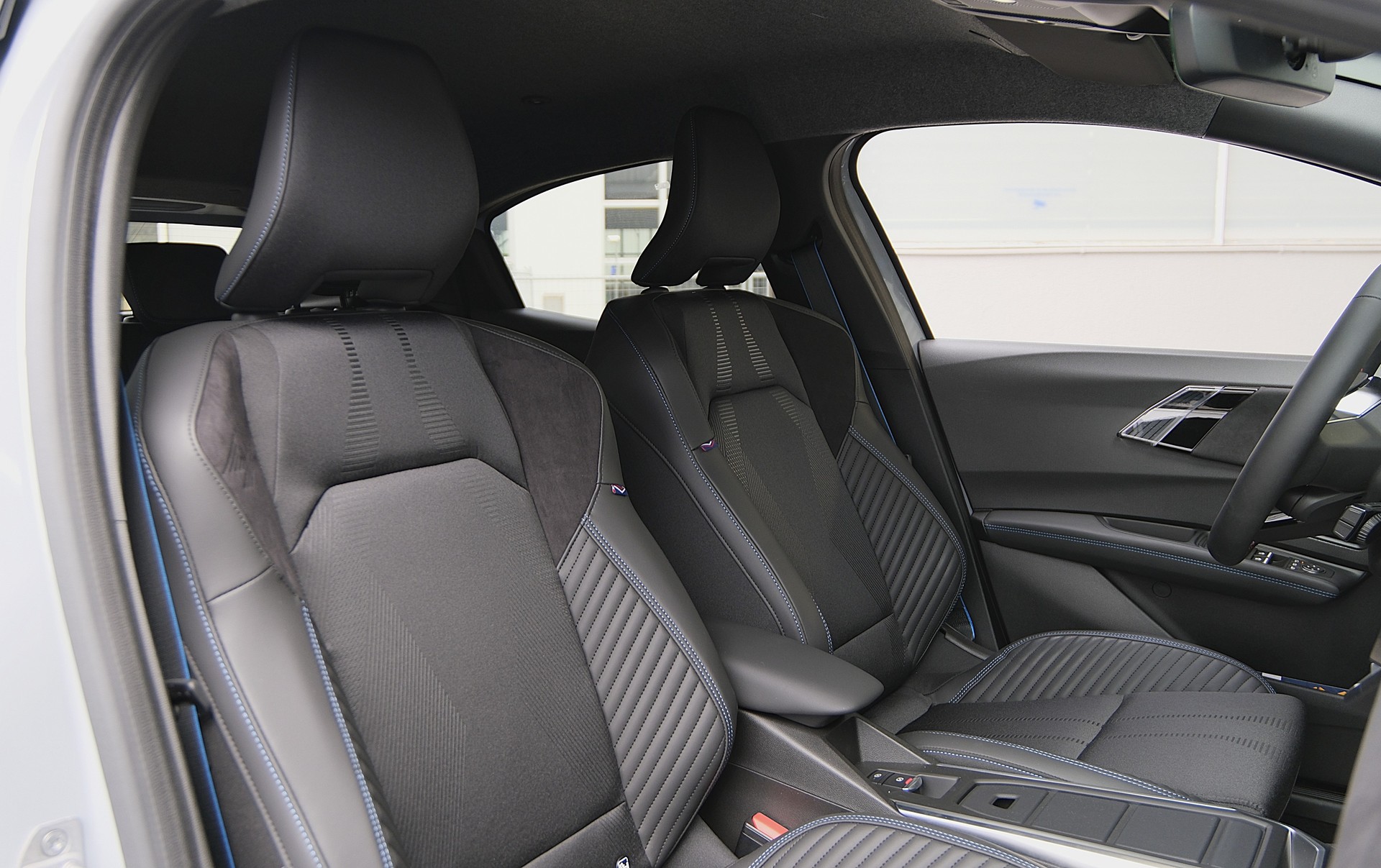 RENAULT Clio 1.8 E-Tech Esprit Alpine-image-18