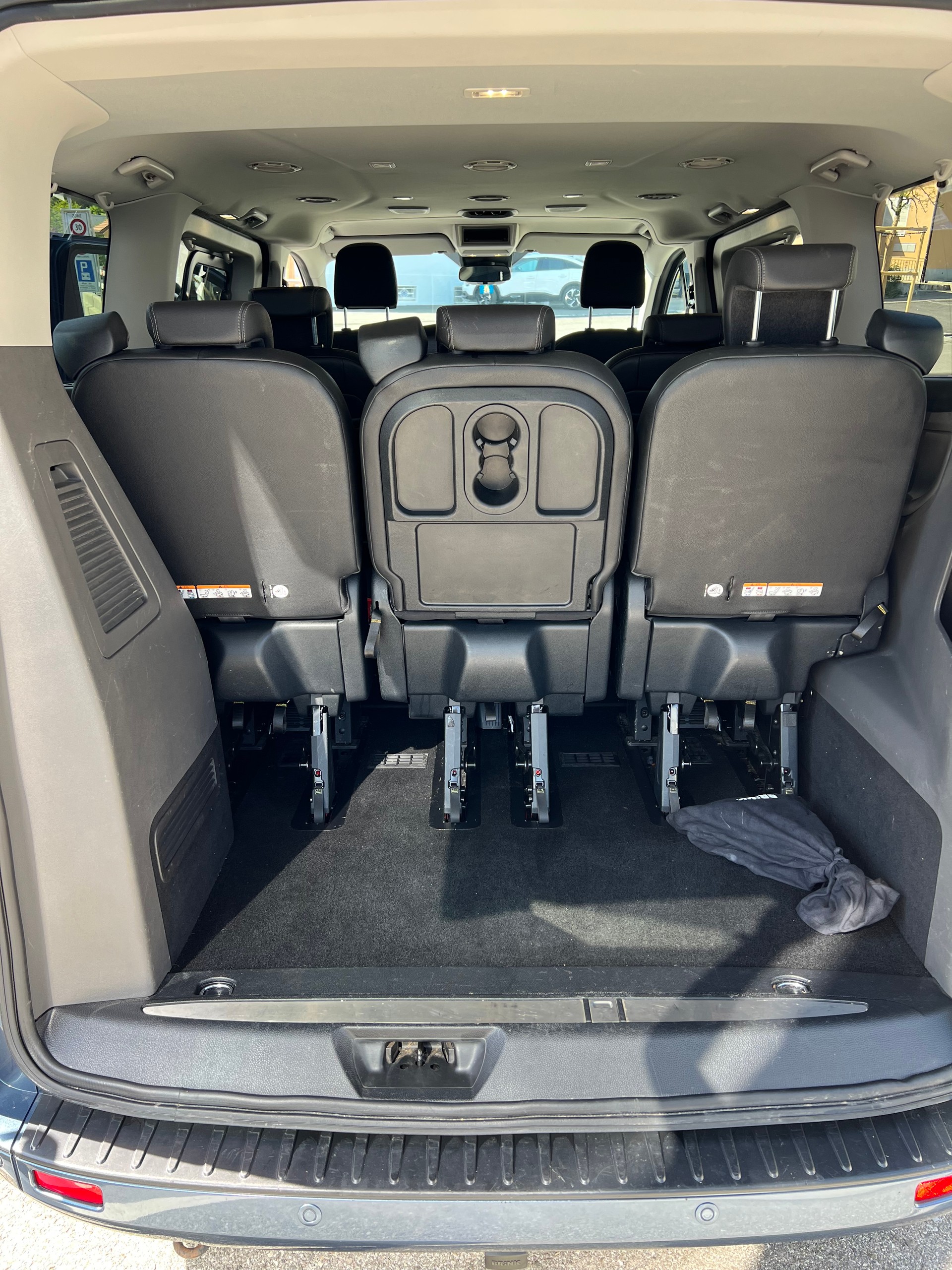 FORD Tourneo Custom 320 L1H1 Sport A-image-10