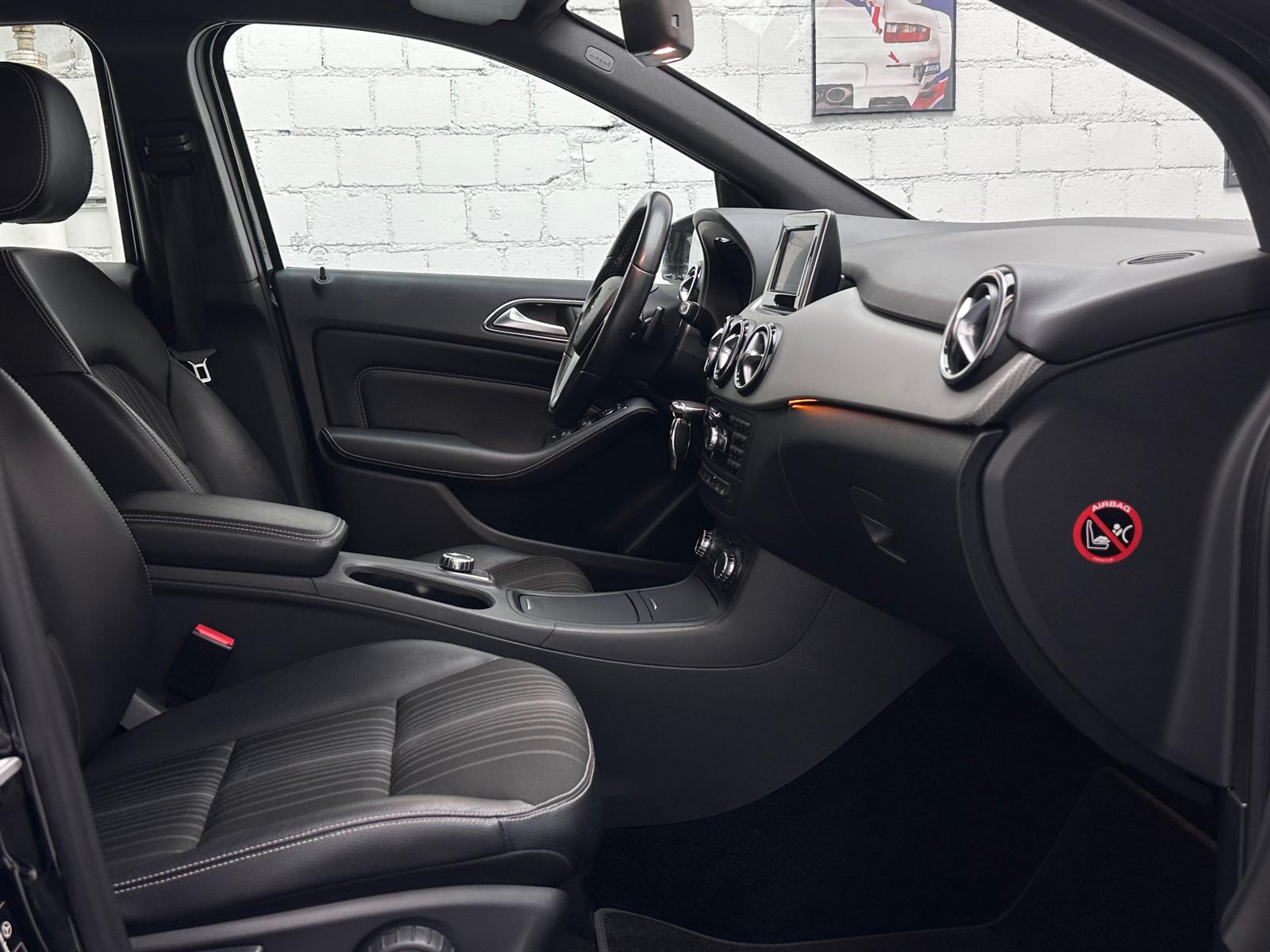 MERCEDES-BENZ B 200 7G-DCT-image-15