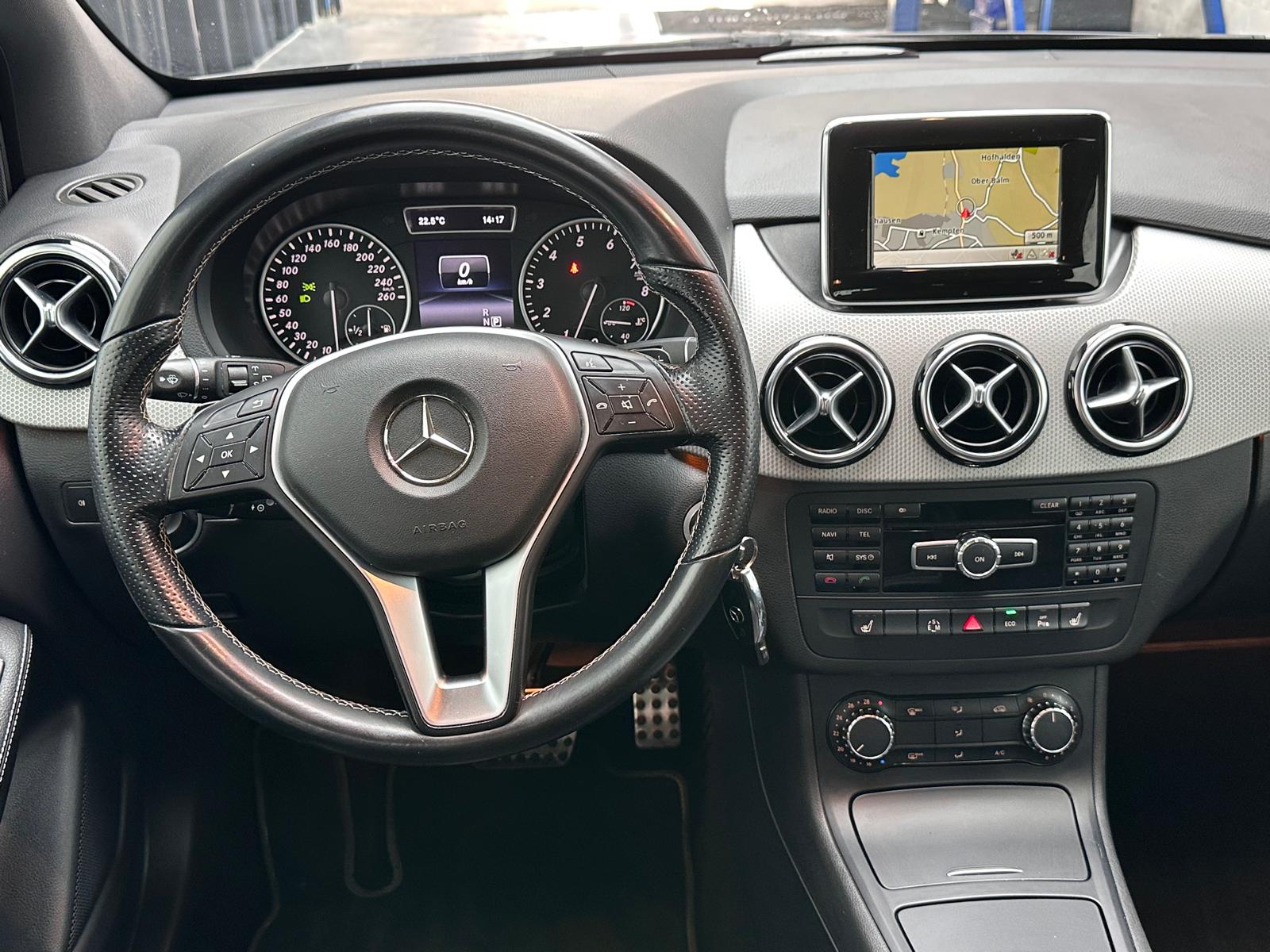 MERCEDES-BENZ B 200 7G-DCT-image-8