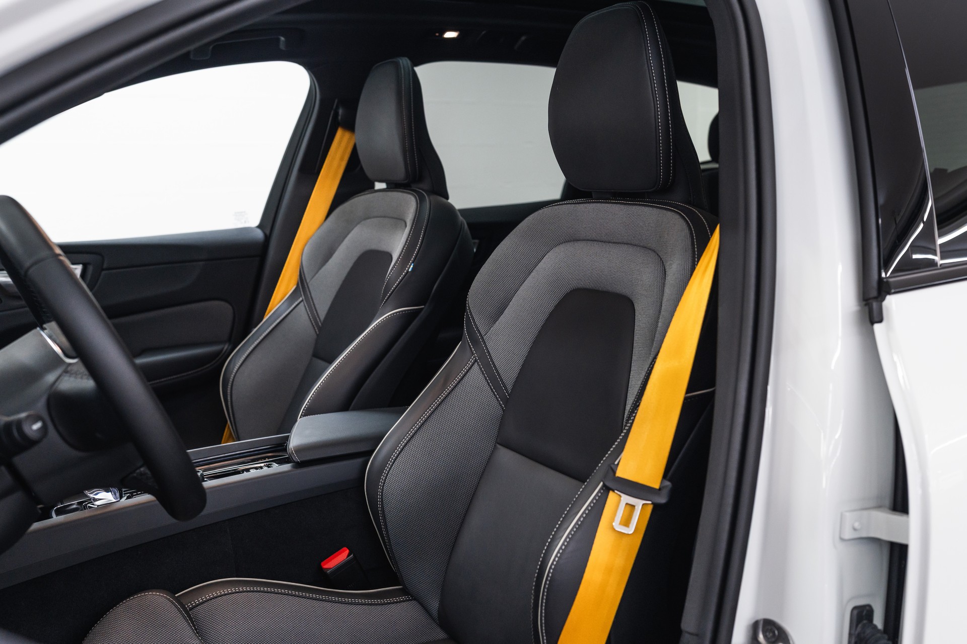 VOLVO XC60 T8 eAWD PluginHybrid Polestar Geartronic-image-11