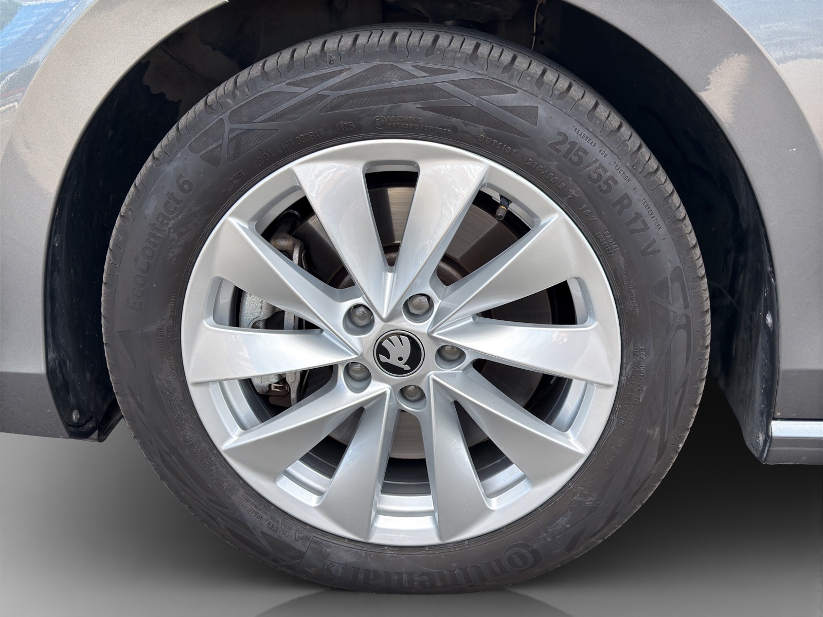SKODA Superb Combi 2.0 TDi Selection 4x4 DSG-image-13
