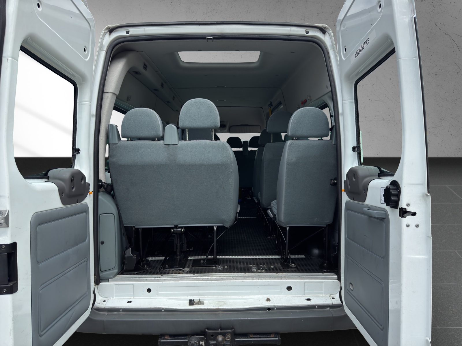 FORD 350L 4x4-image-13