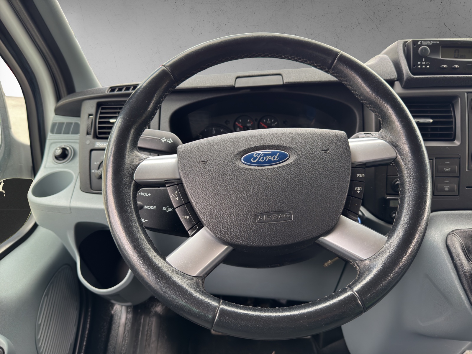 FORD 350L 4x4-image-6