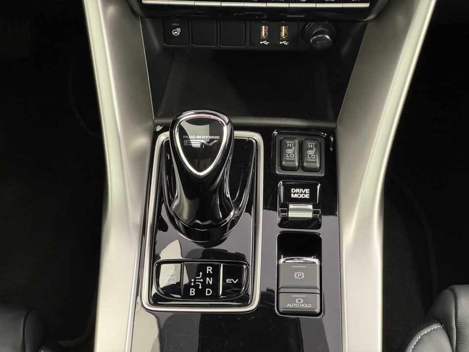 Eclipse Cross 2.4 PHEV Diamond 4x4