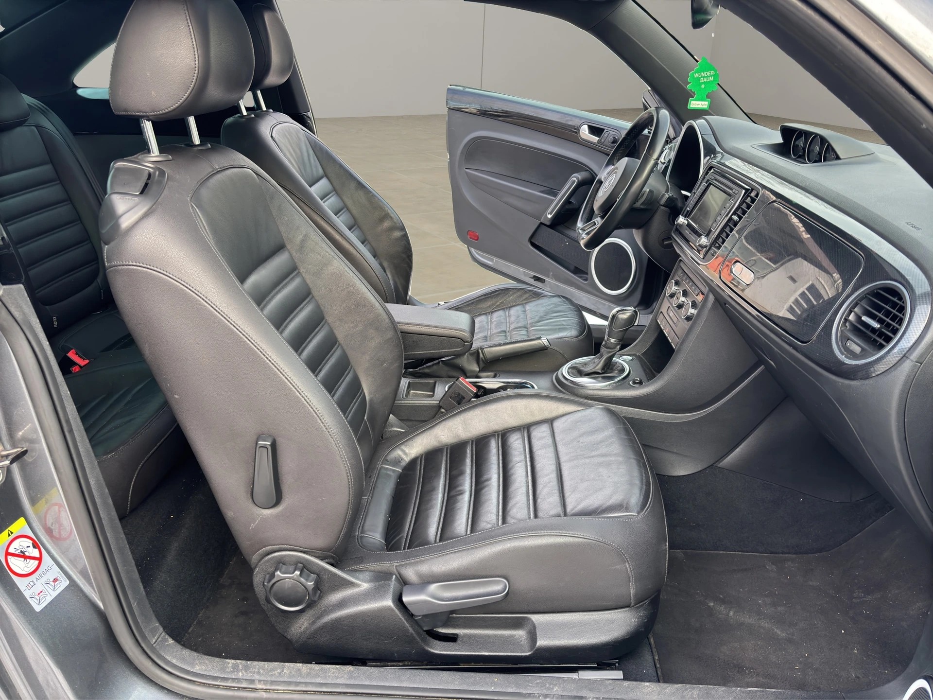 VW Beetle 2.0 TSI Sport DSG-image-20