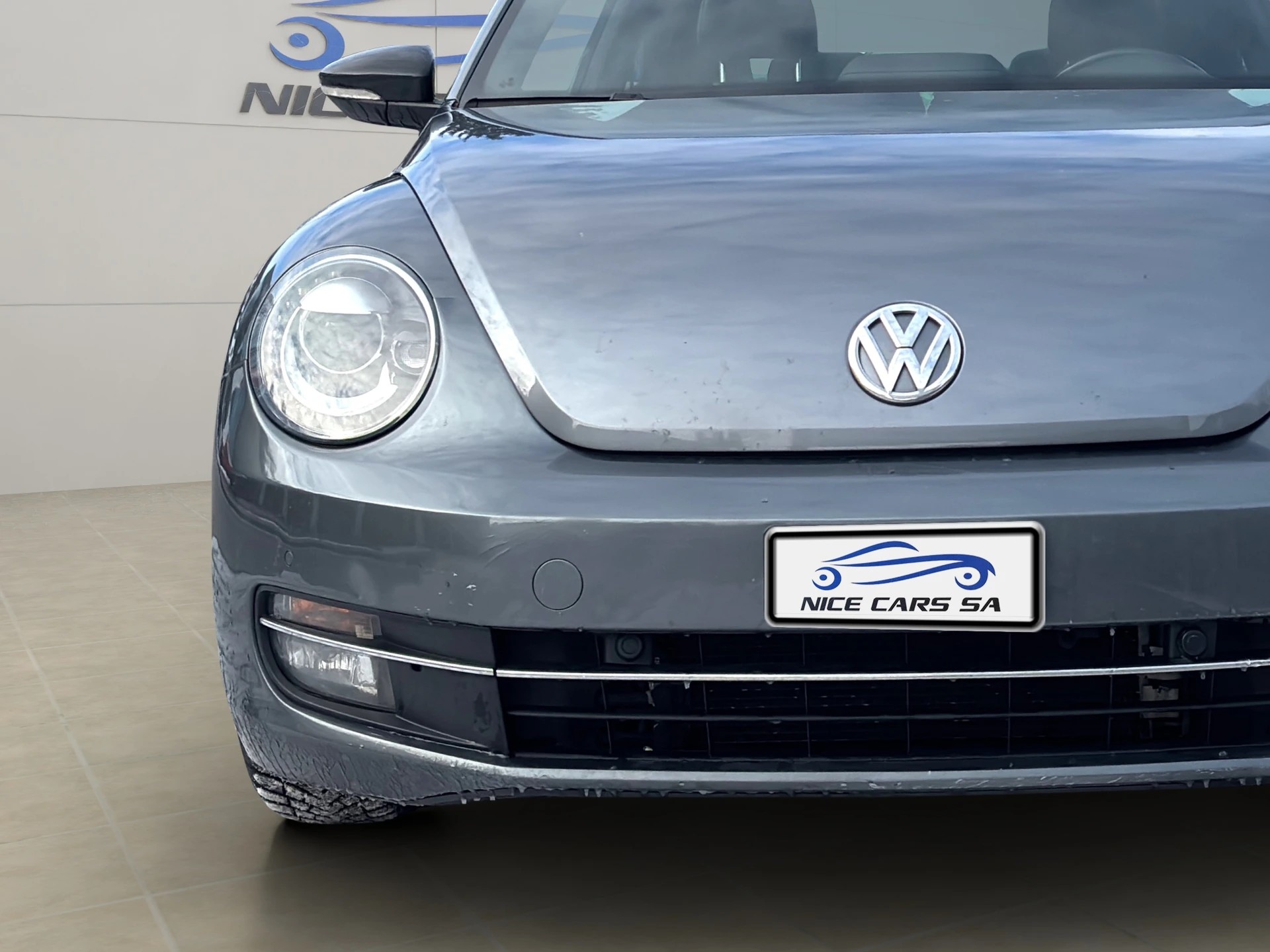 VW Beetle 2.0 TSI Sport DSG-image-5