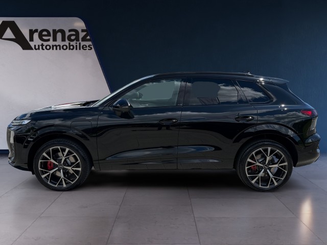 AUDI Q3 SUV e-hybrid 200 kW S tronig-image-1