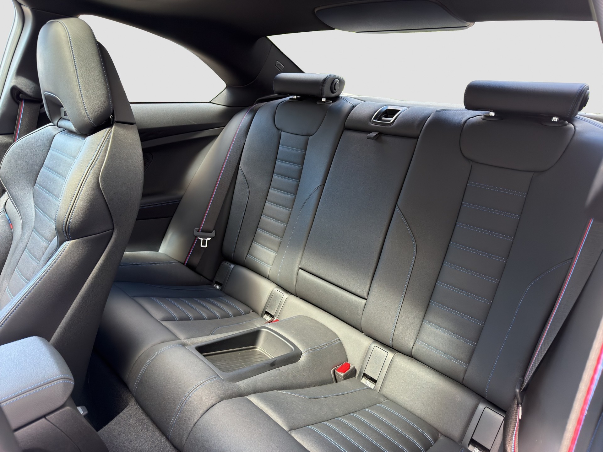 BMW M240i xDrive Steptronic-image-12