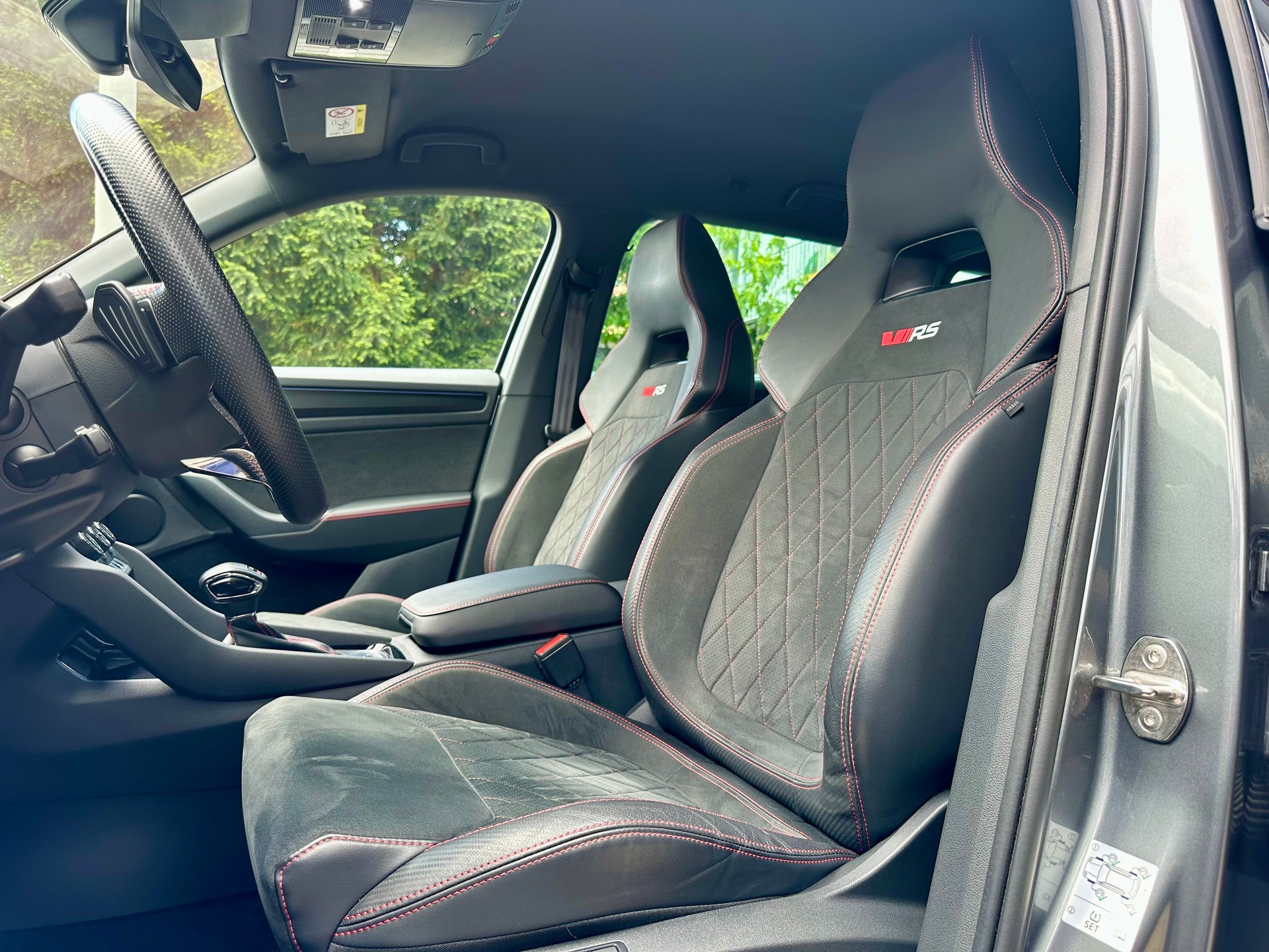 SKODA Kodiaq 2.0 TSI 4x4 RS-image-9
