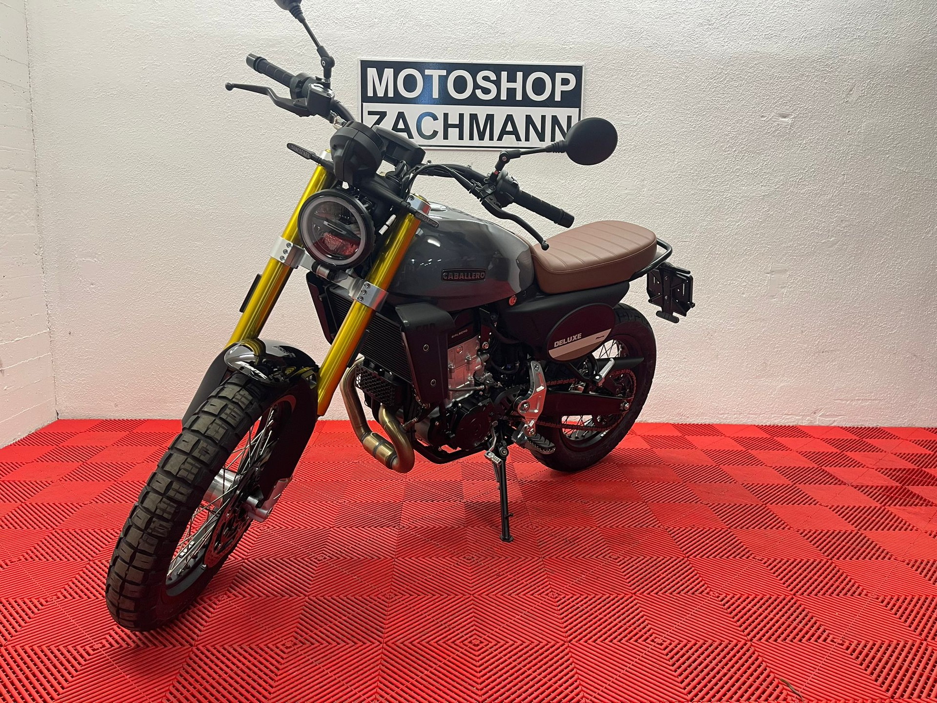 FANTIC Caballero 500 Deluxe-showroom-element-2